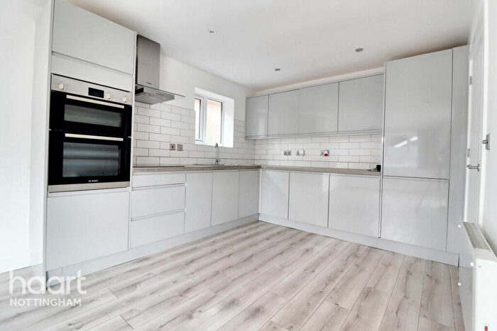 2 Bedroom Bungalow For Sale In Woodhall Road, Nottingham, NG8