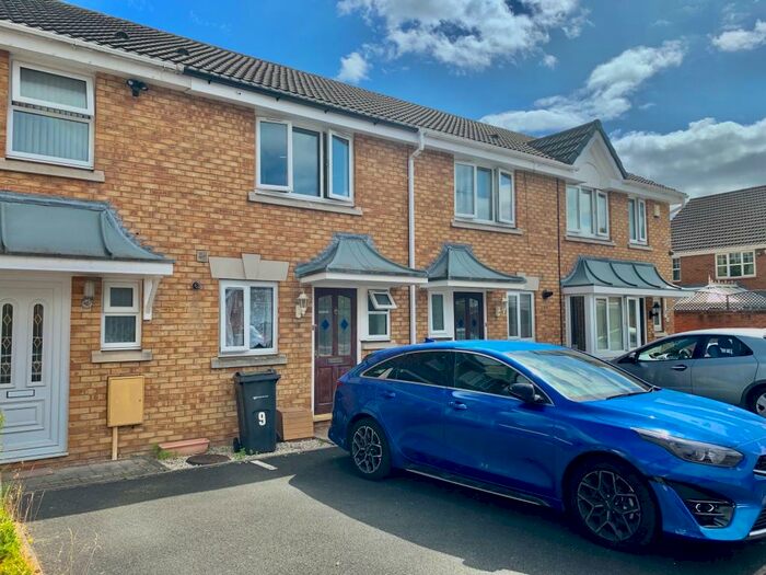 2 Bedroom House To Rent In Birchtrees Croft, Birmingham, B26