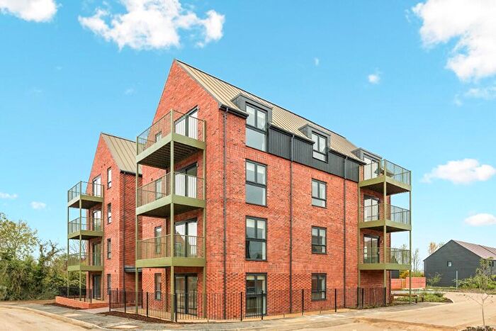 2 Bedroom Flat To Rent In Willow House, Rooks Corner, Milton Keynes, MK5
