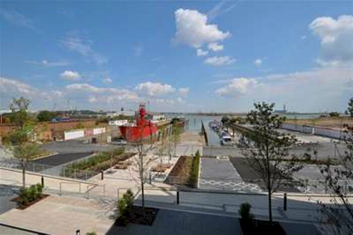 1 Bedroom Flat To Rent In The Boathouse, Ocean Drive, Gillingham, ME7