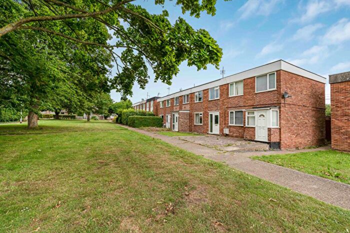 3 Bedroom End Of Terrace House For Sale In Veasey Road, Hartford, Huntingdon., PE29