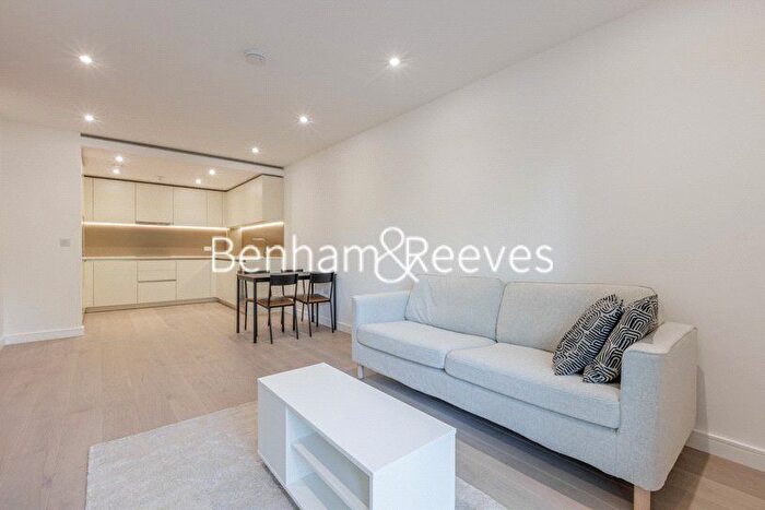 2 Bedroom Flat To Rent In Distillery Road, London, W6