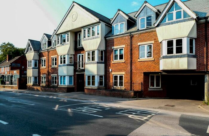 2 Bedroom Flat To Rent In Thwaite Street, Cottingham, HU16