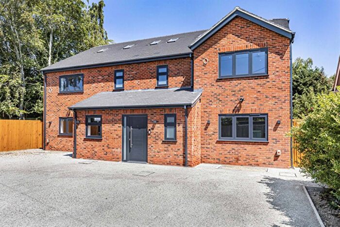 4 Bedroom Semi Detached House For Sale In Caversham, Reading, RG4