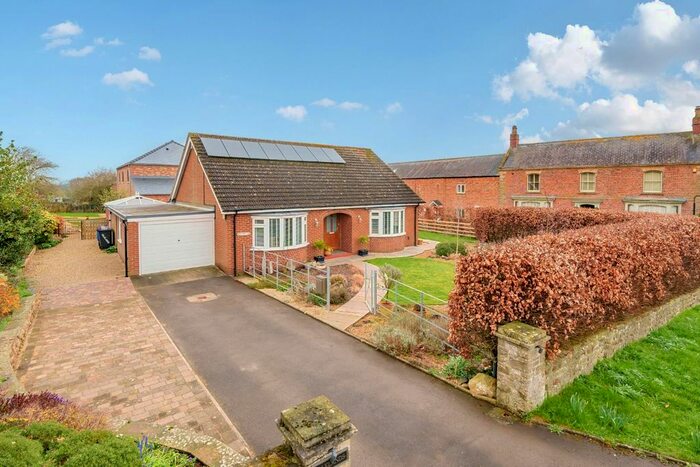 4 Bedroom Detached Bungalow For Sale In Dishforth, Thirsk, YO7