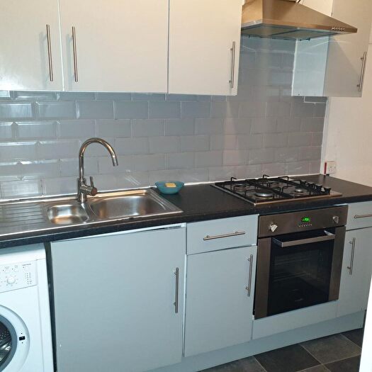 2 Bedroom Property To Rent In Harold Avenue, Leeds, LS6