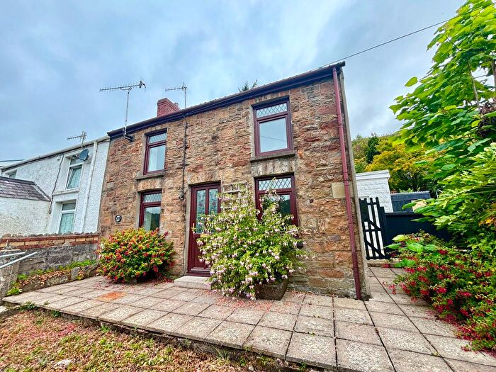 2 Bedroom Semi-detached House For Sale In Graig Road, Godrergraig, Swansea, Swansea, SA9