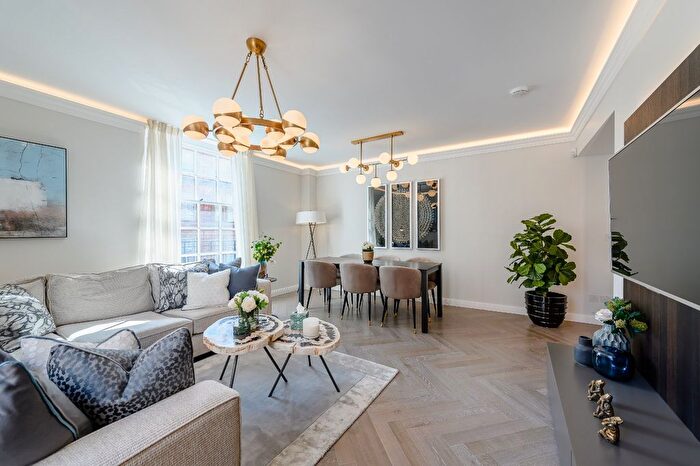 1 Bedroom Flat To Rent In South Audley Street, London, W1K