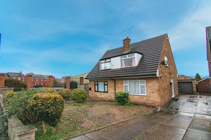 3 Bedroom Semi-Detached House To Rent In Millfield Crescent, Leicester, Leicestershire, LE3