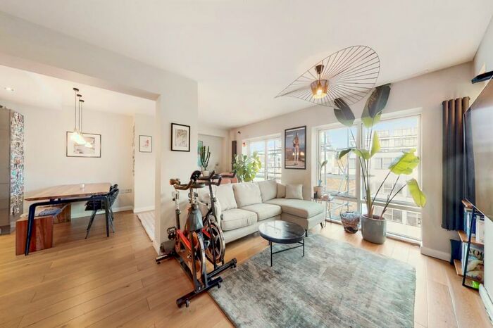 2 Bedroom Apartment To Rent In Hatton Garden, EC1N