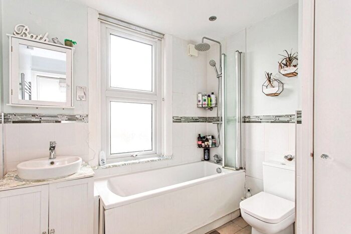4 Bedroom Semi-detached House For Sale In Linton Road, Shoeburyness, Southend-On-Sea, Essex, SS3