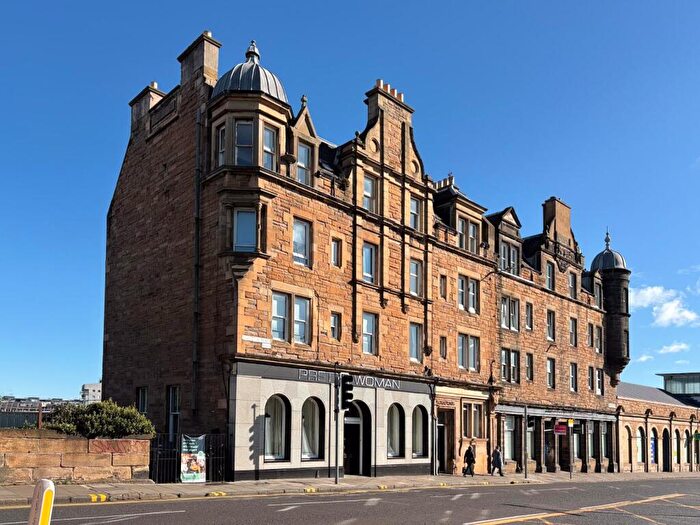 1 Bedroom Flat For Sale In / Earlston Place, Abbeyhill, Edinburgh, EH7