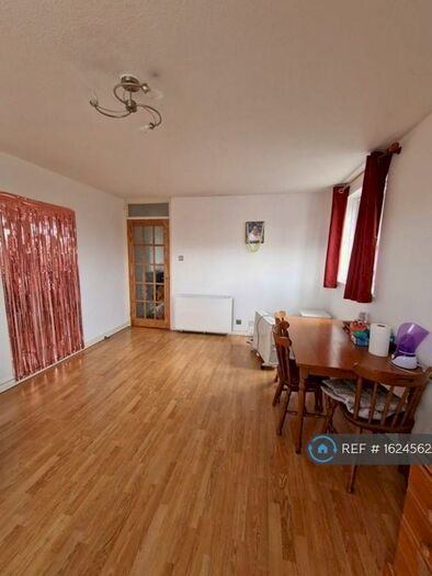 2 Bedroom Flat To Rent In Brendon House, Sutton, SM2