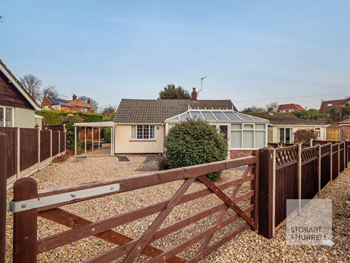 2 Bedroom Detached Bungalow For Sale In Three Acre Close, Hoveton, Norfolk, NR12