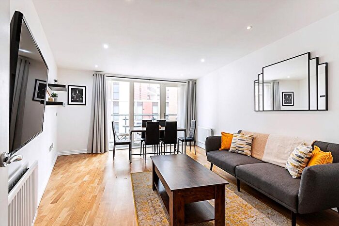 1 Bedroom Flat To Rent In Nine Elms, SW8