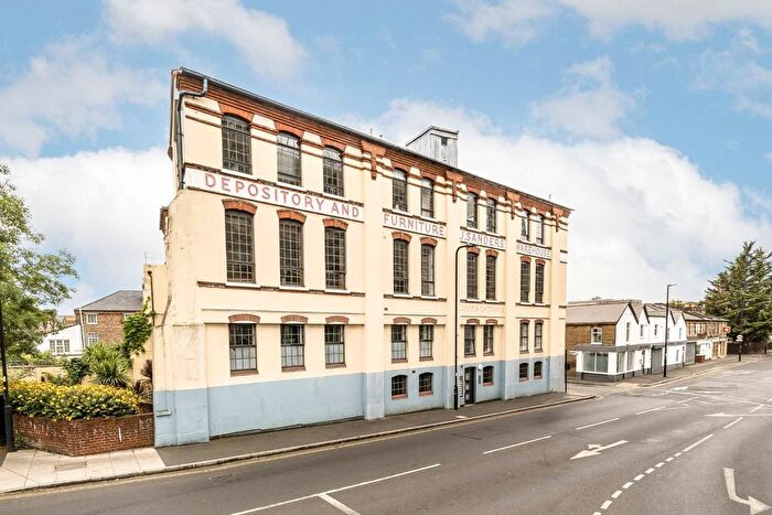 2 Bedroom Flat To Rent In Alexandria Road, West Ealing, W13