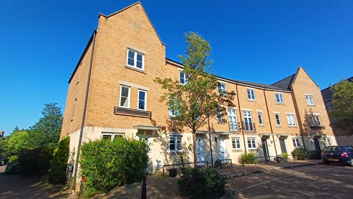 4 Bedroom Town House For Sale In Parkers Circus, Chipping Norton, OX7