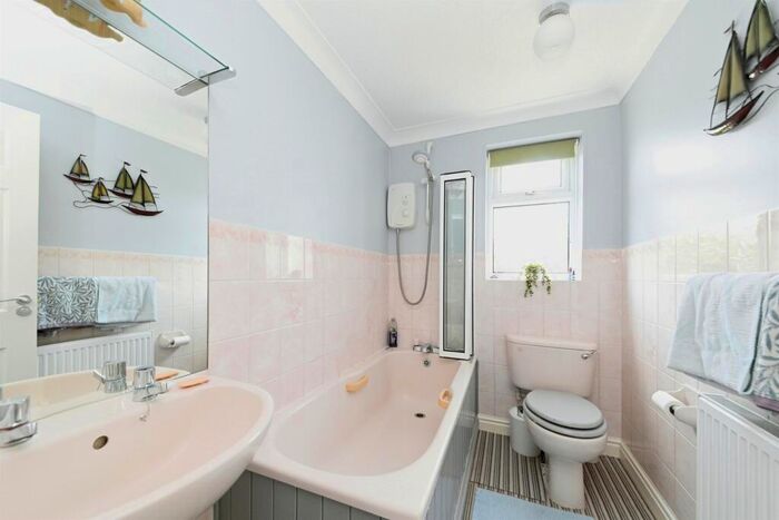 3 Bedroom Detached Bungalow For Sale In Collingwood Close, Heacham, King'S Lynn, PE31