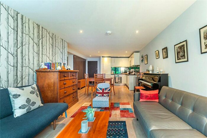 1 Bedroom Flat To Rent In Blackthorn Avenue, Islington, N7