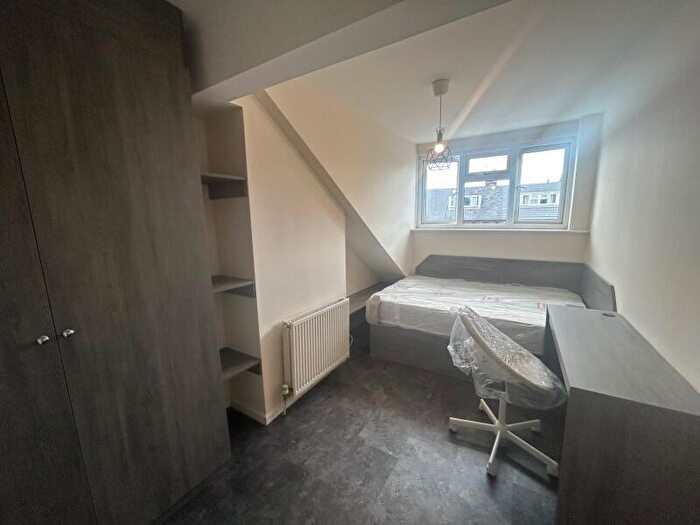 4 Bedroom Terraced House To Rent In Beechwood Row, Burley, Leeds, LS4