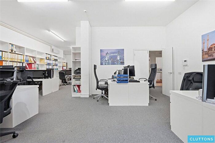 1 Bedroom Flat For Sale In Butlers Amp; Colonial Wharf, London, SE1