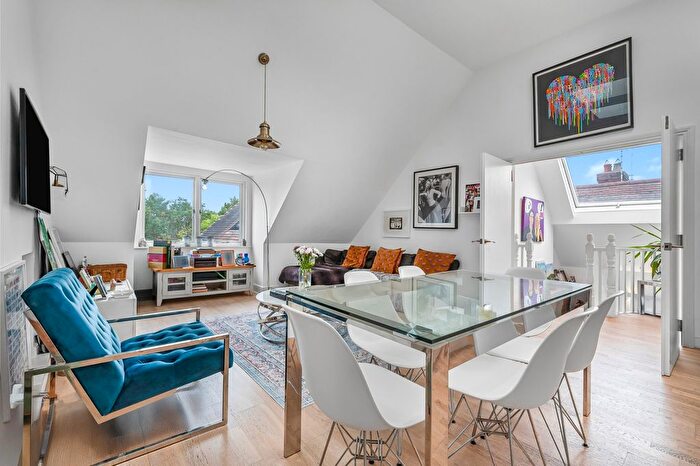 3 Bedroom Flat For Sale In Dartmouth Road, Dartmouth Park, London, NW2