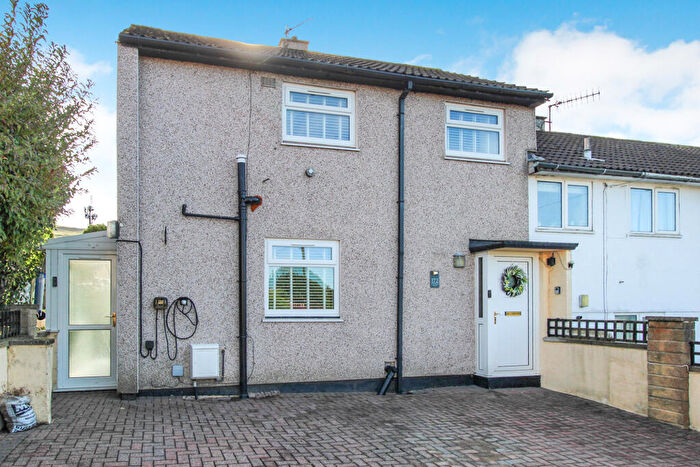 3 Bedroom End Of Terrace House For Sale In Greatwood Avenue, Skipton, North Yorkshire, BD23