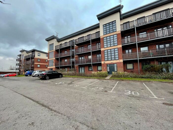 2 Bedroom Flat To Rent In Canalside, Radcliffe, Manchester, M26