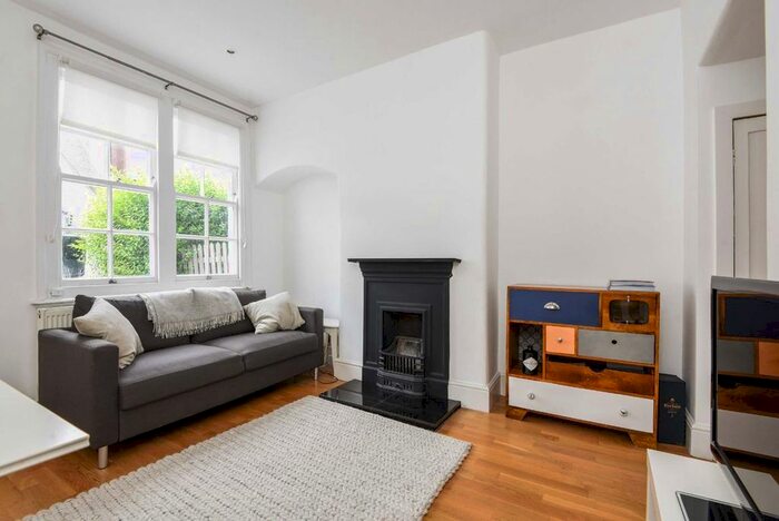 2 Bedroom Terraced House To Rent In Cowick Road, London, SW17