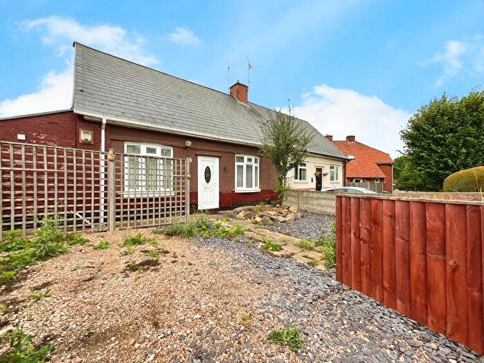 3 Bedroom Semi-Detached House For Sale In Wilberforce Road, Mansfield, NG19