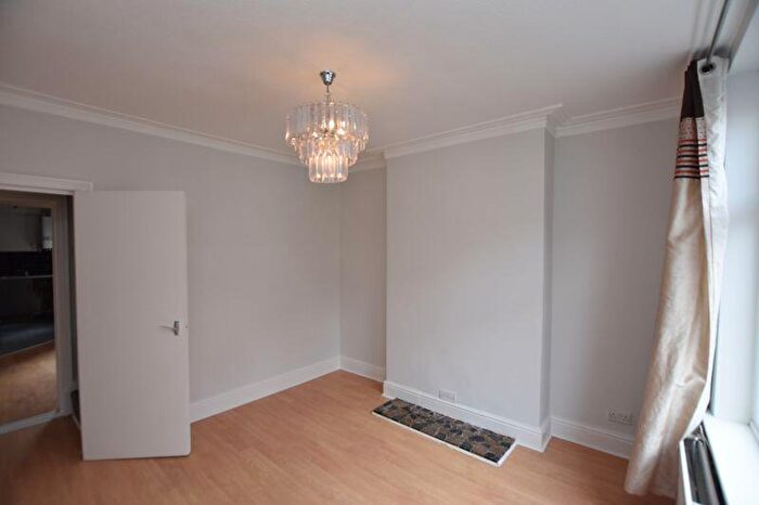 4 Bedroom Terraced House To Rent In Drayton Street, Nottingham, NG5
