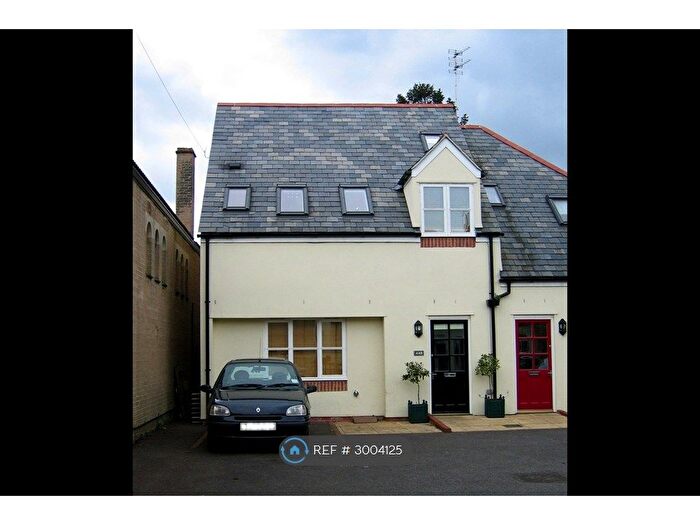 4 Bedroom Semi-Detached House To Rent In Catherine St, Oxford, OX4