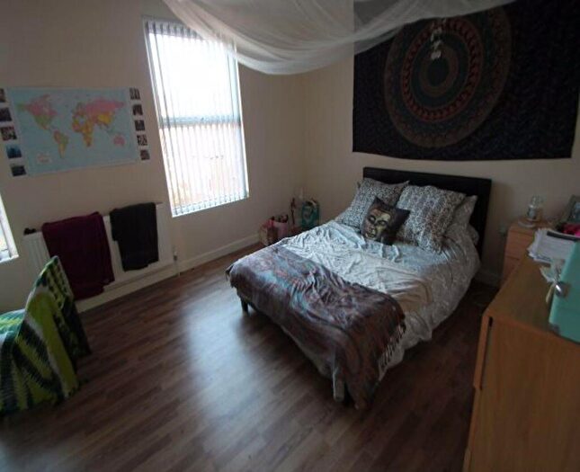 5 Bedroom House To Rent In Mayville Terrace, Leeds, LS6