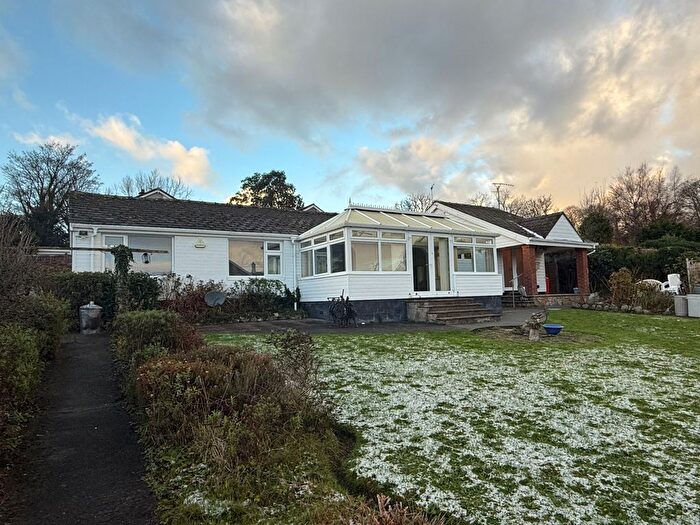 2 Bedroom Bungalow To Rent In Lon Ganol, Llandegfan, LL59