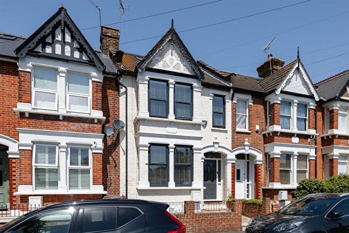 4 Bedroom House For Sale In Selwyn Avenue, Highams Park, E4