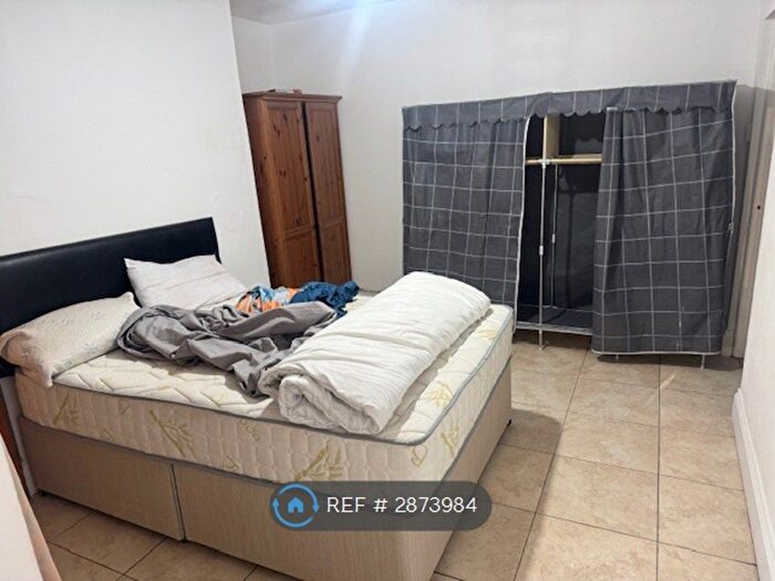 Studio To Rent In Bulstrode Road, Hounslow, TW3