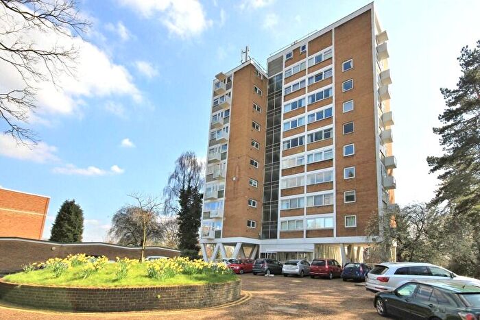 2 Bedroom Apartment To Rent In Woking, Surrey, GU22