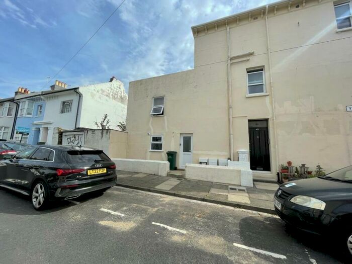 1 Bedroom Flat To Rent In Clyde Road, Brighton, East Sussex, BN1