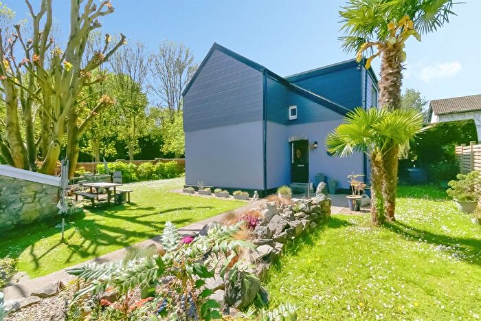 4 Bedroom Detached House For Sale In Brock Street, Barry, CF63