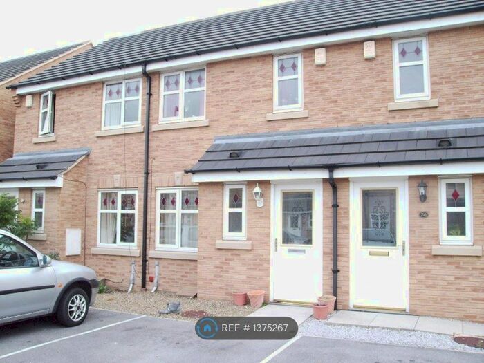 2 Bedroom Terraced House To Rent In Hoctun Close, Castleford, WF10