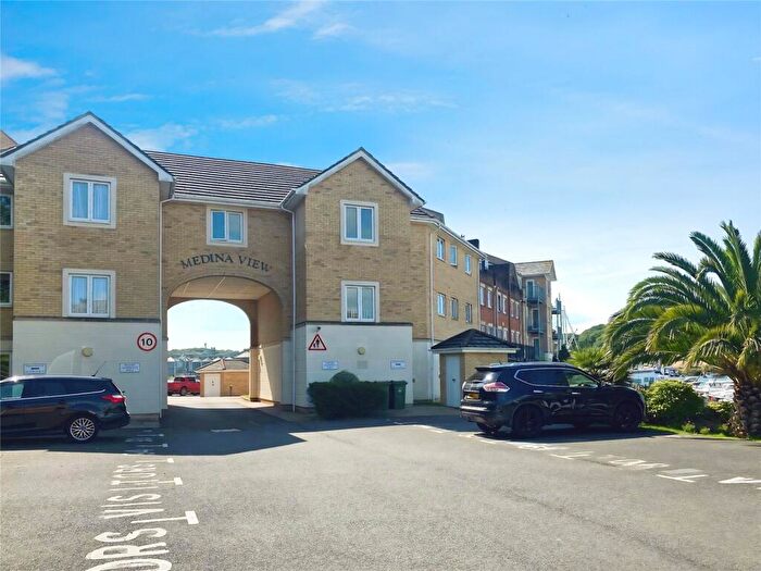 3 Bedroom Apartment For Sale In Medina View, East Cowes, Isle Of Wight, PO32