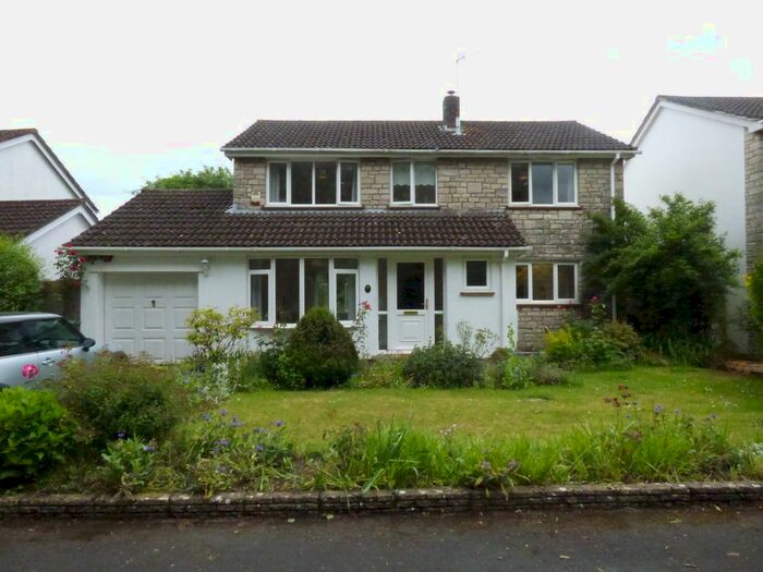 4 Bedroom Detached House To Rent In York Gardens, Winterbourne, Bristol, BS36