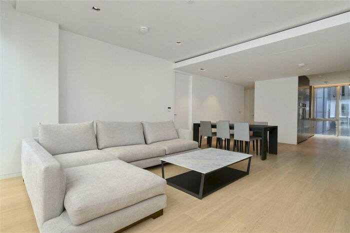 3 Bedroom Apartment To Rent In Bartholomew Close, London, EC1A