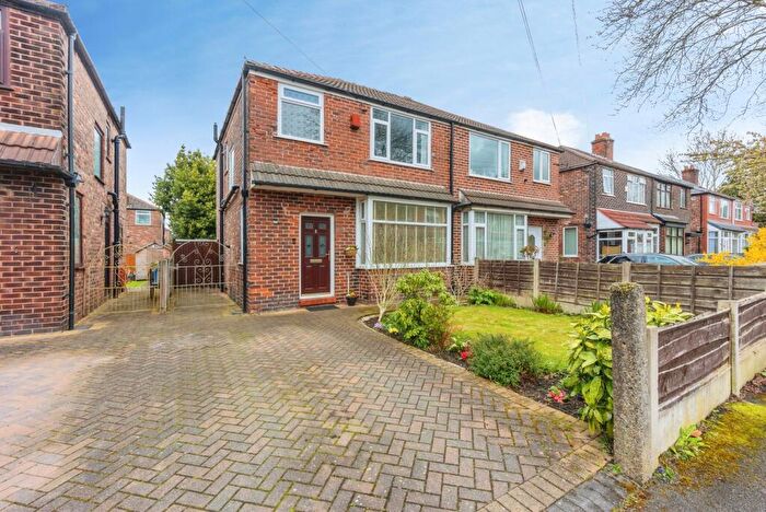 3 Bedroom Semi Detached House For Sale In Ascot Avenue, Stretford, Manchester, Greater Manchester, M32