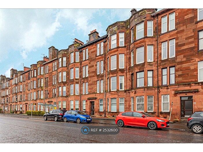 2 Bedroom Flat To Rent In Kings Park Road, Glasgow, G44
