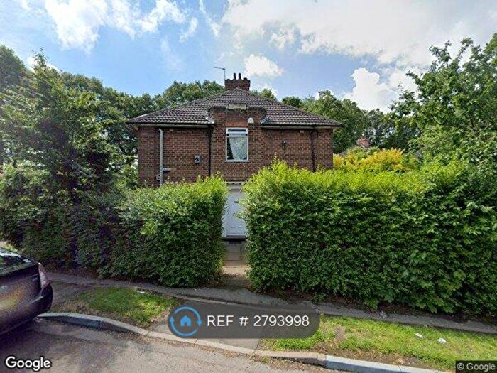 4 Bedroom Semi Detached House To Rent In Weoley Castle Road, Birmingham, B29