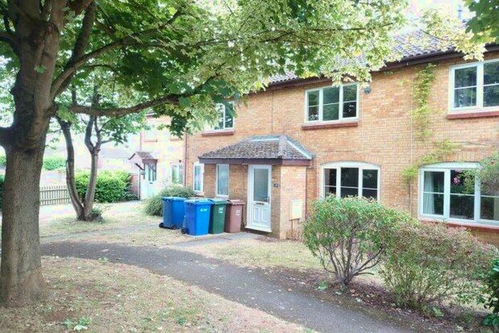 2 Bedroom Terraced House To Rent In Rye Close, Banbury, OX16