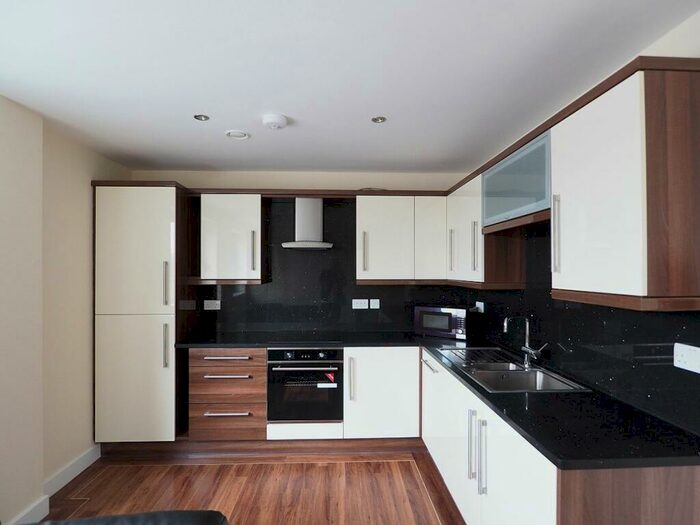 2 Bedroom Apartment To Rent In Apt Devonshire Point, S1