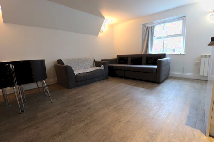 1 Bedroom Flat To Rent In Hertford Road, Edmonton, N9