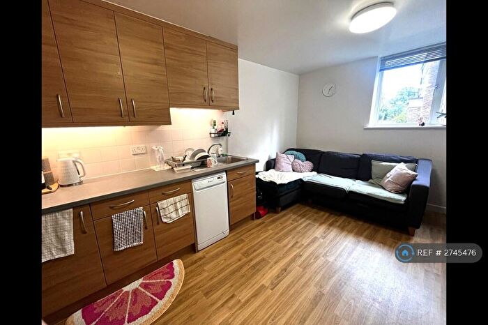 4 Bedroom Flat To Rent In Fieldings Lodge, Winchester, SO22